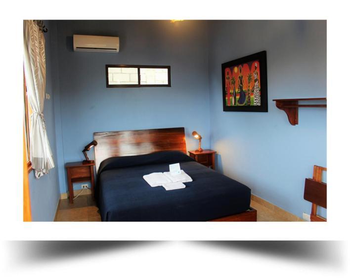 La Mariposa Hostal Олон Экстерьер фото