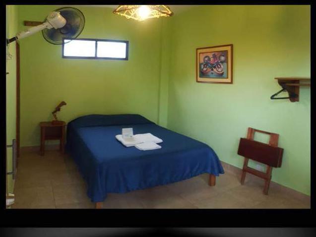 La Mariposa Hostal Олон Экстерьер фото
